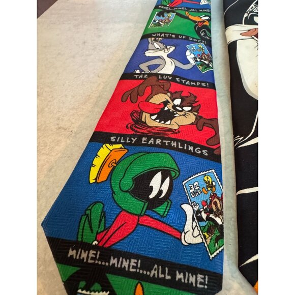 Set of 3 Vintage Looney Tunes Ties โ Taz, Tweety & Sylvester, and Stamp Collecti - Picture 11 of 11